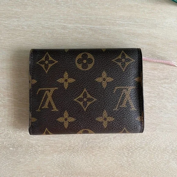 Louis Vuitton Victorine Wallet Monogram Rose Ballerine MI1138 - Picture 2 of 14